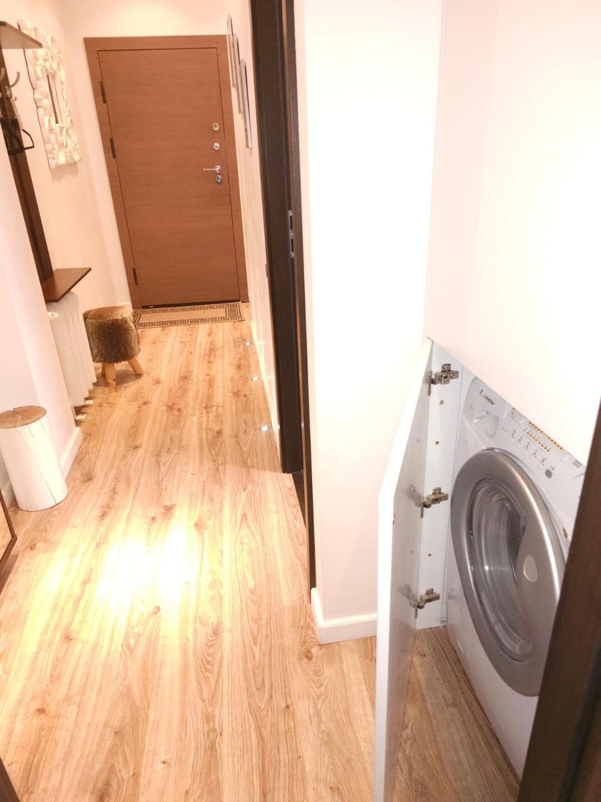 Modern 2 Bedroom Apartment In The City Centre Riga Exteriör bild